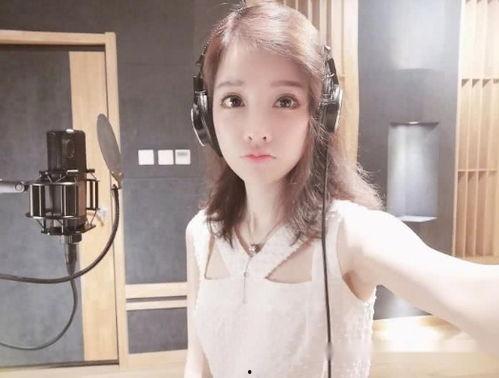 网红主播小奶瓶吃瓜视频,揭秘网红圈幕后故事