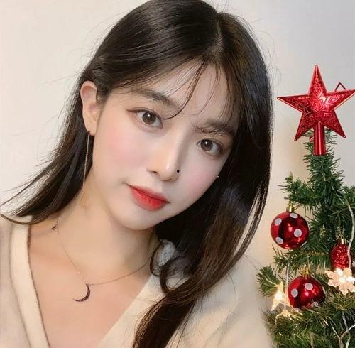 抖音网红明星吃瓜图片,揭秘娱乐圈幕后真相！”