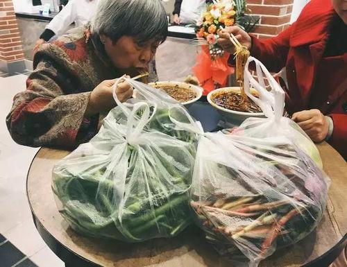 成都吃瓜网红事件,揭秘网络舆论的风暴与真相